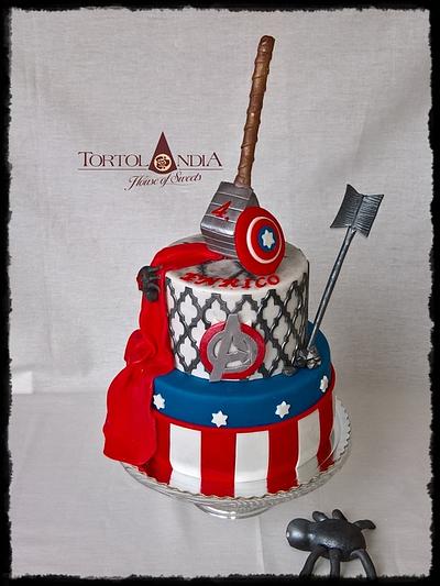 Avengers  - Cake by Tortolandia
