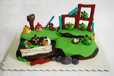 Angry Birds Cake  - Cake by Larisse Espinueva