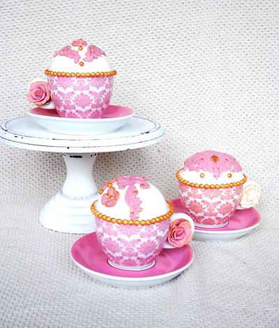 Teacup cupcakes - Cake by verjaardagstaartenbestellen.nl by Linda
