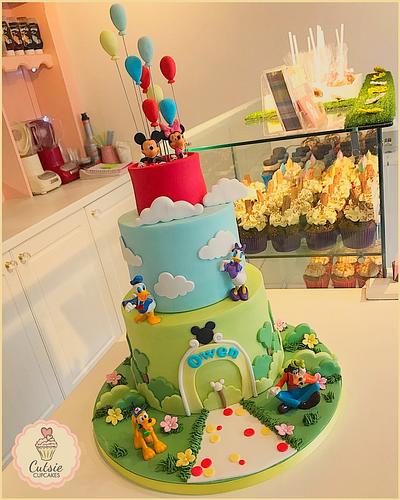 Micky Mouse Cake - Cake by Cutsie Cupcakes