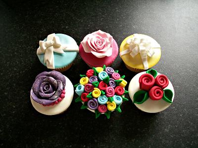 Colorful Cupcakes! - Cake by sarahf