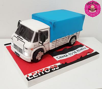 3D truck with lights - Cake by MileBian