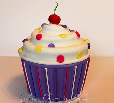 Giant Cupcake - Cake by Kendra