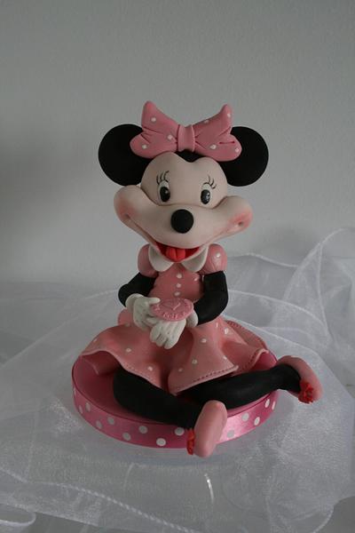 Minnie Mouse cake topper - Cake by Judy