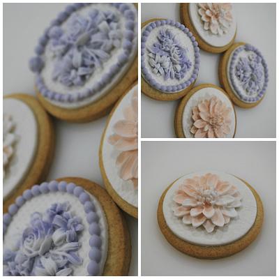 wedding cookies - Cake by Ponona Cakes - Elena Ballesteros