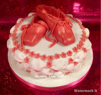 Ballet shoes - Cake by Nanna Lyn Cakes