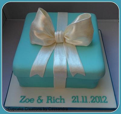 Tiffany Style box Cake - Cake by Cupcakecreations