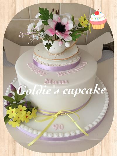 Teacup with flowers - Cake by Goldie's Celebration Cakes