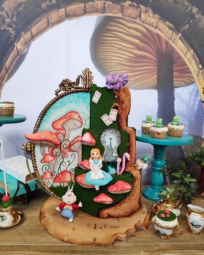 Alice in Wonderland 💙 - Cake by Ceca79