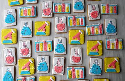 Chemistry cookies - Cake by simplyblue