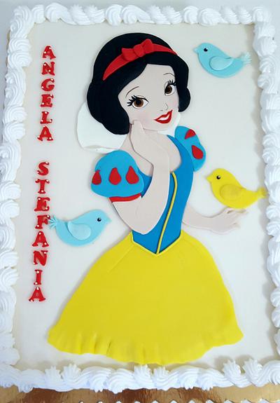 Snow white cake - Cake by Mariana