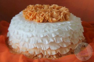 Ruffle Around - Cake by baketocake