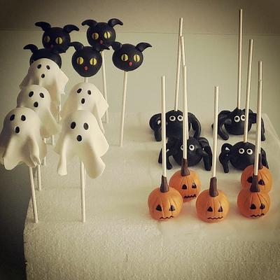 Halloween Cake Pops!!!! - Cake by Lara Costantini