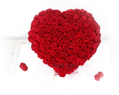 Rose heart  - Cake by anjalisinha