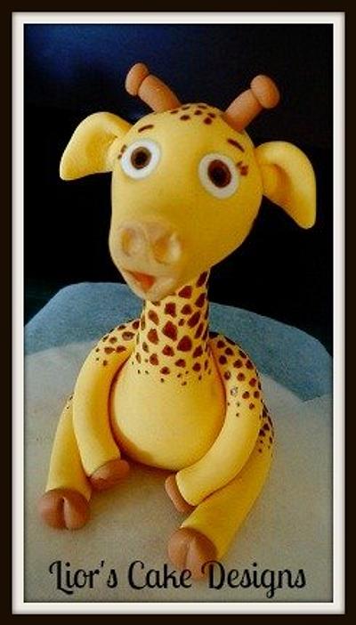Giraffe Topper - Cake by Lior's Cake Designs