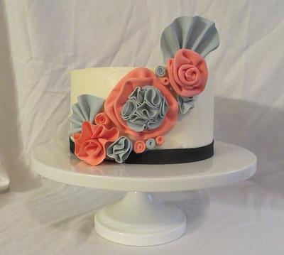 Fabric flowers - Cake by momma24