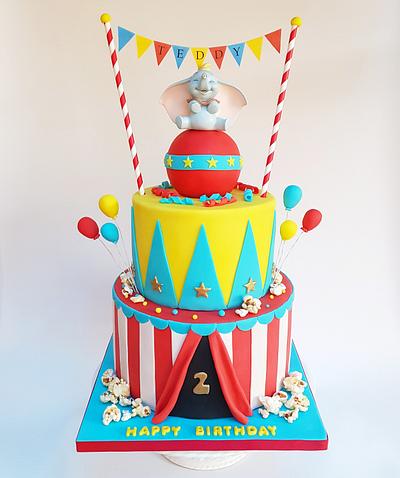 Dumbo circus cake - Cake by Vanilla Iced 