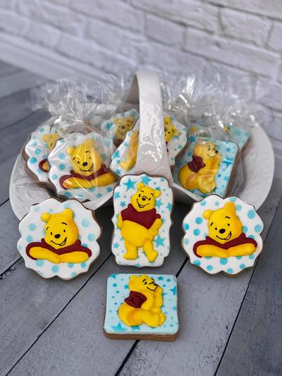 Winnie the Pooh - Cake by Oli Ivanova