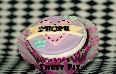 Mom Cupcake - Cake by Heather Nicole Chitty