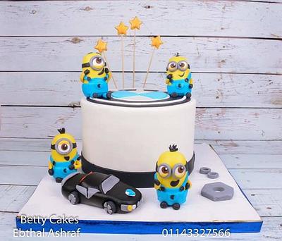 Minions  cake - Cake by BettyCakesEbthal 