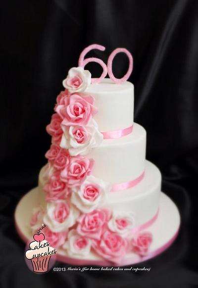 Cascading roses - Cake by Maria's