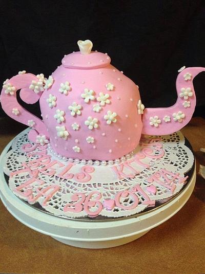Teapot  - Cake by Jacinta