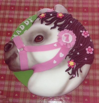 Pony  - Cake by Daizys Cakes