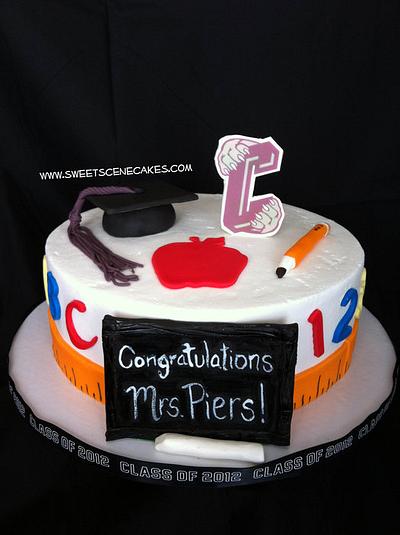December Masters in Education graduation cake - Cake by Sweet Scene Cakes