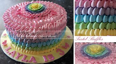 Pastel Ruffles - Cake by A la Roch Cakes & Sweets