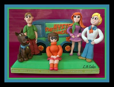 Scooby Doo and the Gang - Cake by Laura Young