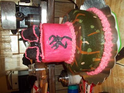 Camo with Pink Bow - Cake by Cindy White