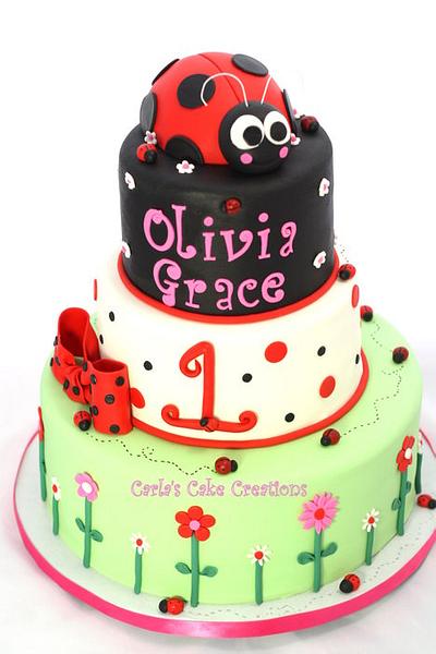 Ladybug - Cake by Carla