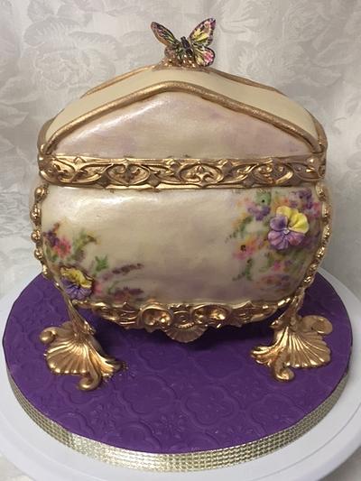 Mom's birthday cake - Cake by Patricia M