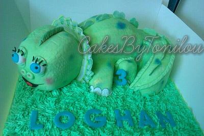 dinosaur cake 2 - Cake by CakesByTonilou