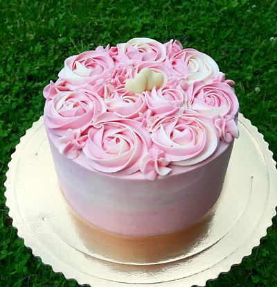 Pink cake with cream roses - Cake by MaggiesCakes