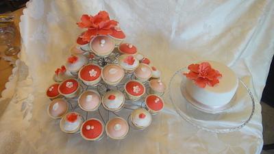 Wedding cake and cup cakes - Cake by Irina Vakhromkina