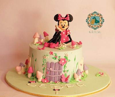 Minie mouse cake - Cake by Gateau (cake art) by WesamNabil