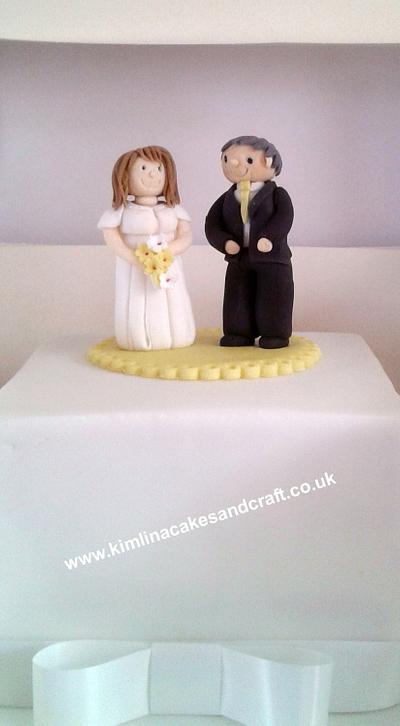 Cute little wedding cake - Cake by kimlinacakesandcraft
