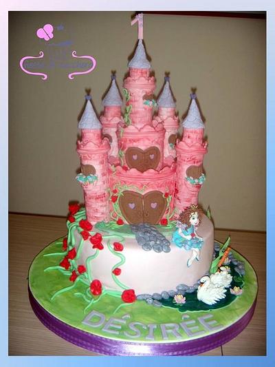 Enchanted Castle - Cake by Miriam Viera