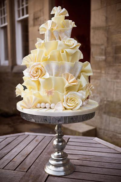 White Chocolate Wrap Cake - Cake by Paul Bradford Sugarcraft School 