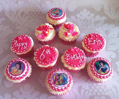 Princess cupcakes - Cake by Carrie