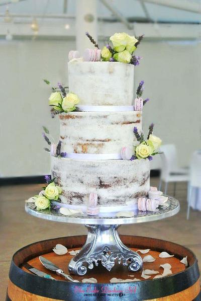 A touch of Lavender  - Cake by Sumaiya Omar - The Cake Duchess 