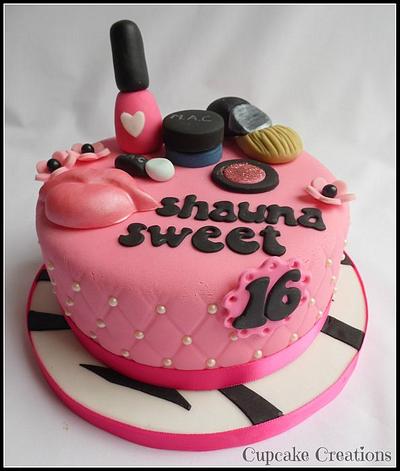 Sweet 16 make up theme cake - Cake by Cupcakecreations