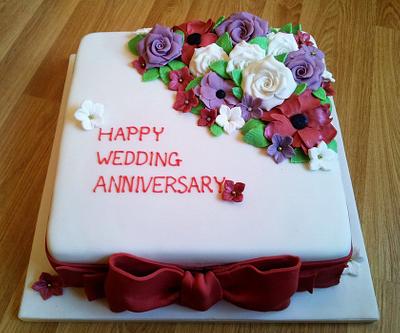 Golden Wedding Anniversary - Cake by Sarah Poole