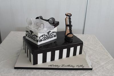 Kathy Choo shoe and box - Cake by Paul Delaney of Delaneys cakes
