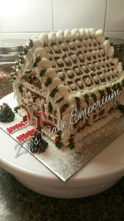 Gingerbread House Cake - Cake by ZoesCakeEmporium