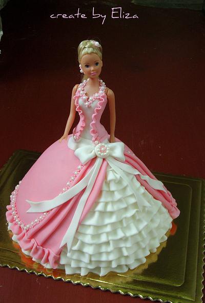 Pink dress for Barbie - Cake by Eliza