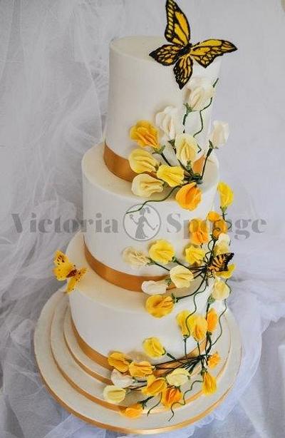 Secret back, Golden Wedding cake - Cake by Victoria Forward