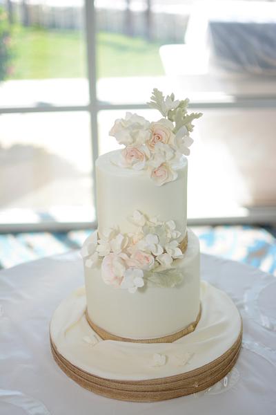 White Wedding Cake  - Cake by Sugarpixy
