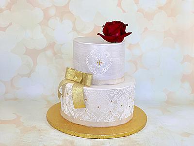 Pearlized stenciled cake - Cake by soods